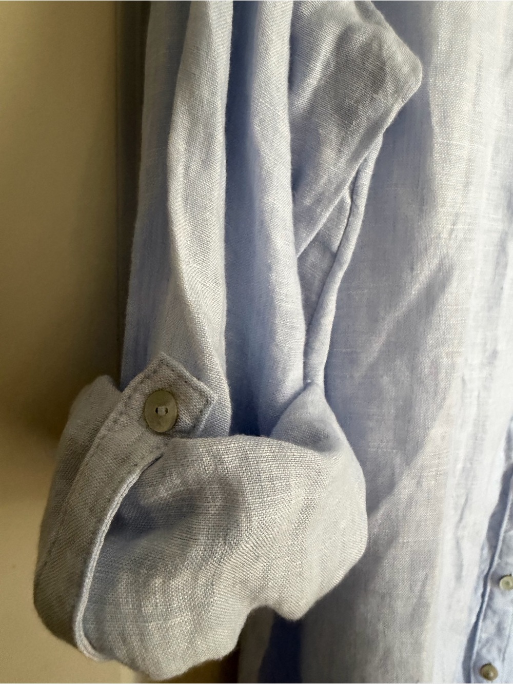 C & C california Washable 100% Linen Button Up Blouse w/ Roll Tab Sleeves Sz M - Picture 2 of 9